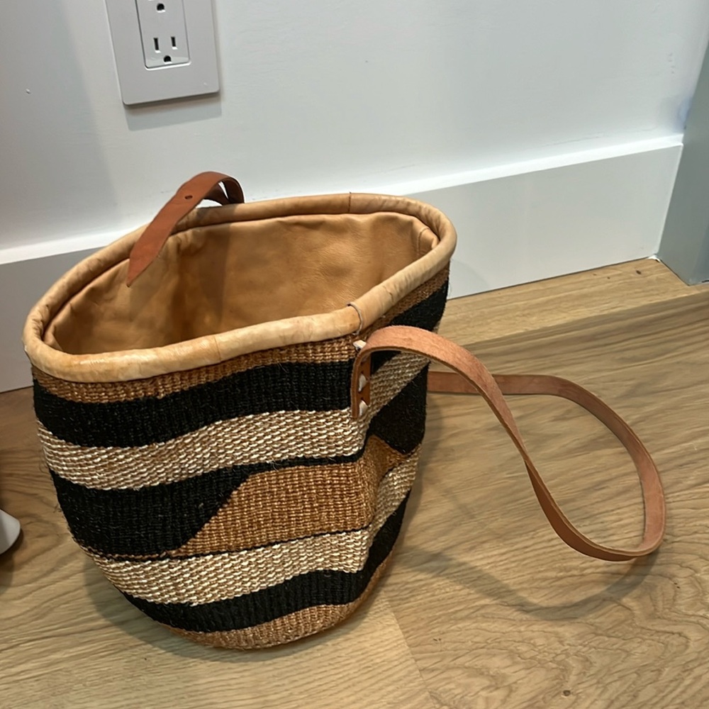 Leather and straw bucket bag